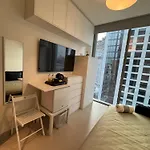 Private Room Of A Residential Tower For 1 Lady Pool & Downtown View & Parking