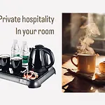 Private Room Of A Residential Tower For 1 Lady Pool & Downtown View & Parking Minimum Staying Of 3 Nights