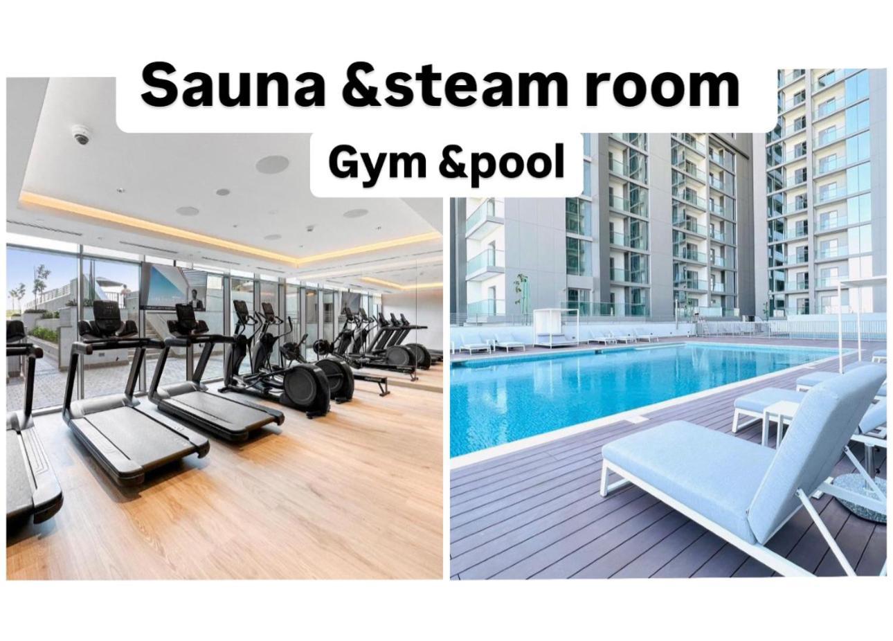 Homestay Private Of A Residential Tower For 1 Lady Pool & Downtown View & Parking Minimum Staying Of 3 Nights *